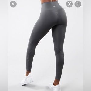 BuffBunny Step Up Legging